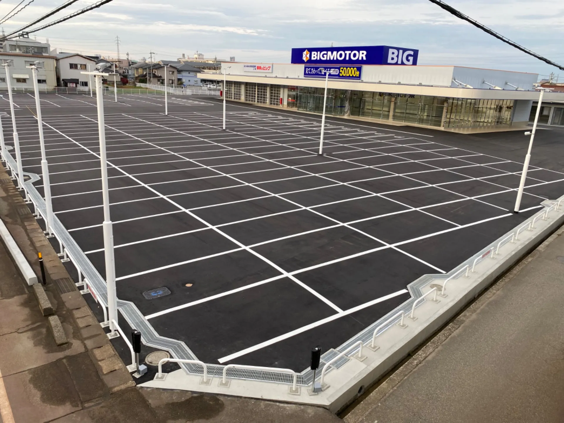 ダンプの運転手探しています!女性の方・未経験者大歓迎!